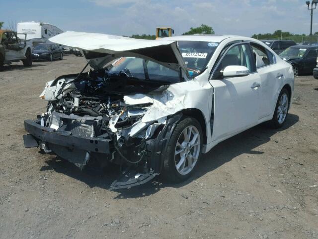 1N4AA5AP8EC449769 - 2014 NISSAN MAXIMA S/S WHITE photo 2