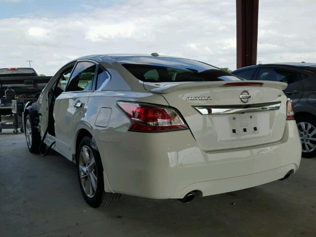 1N4AL3AP5FC461281 - 2015 NISSAN ALTIMA WHITE photo 3