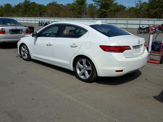 19VDE1F32EE000115 - 2014 ACURA ILX 20 WHITE photo 3