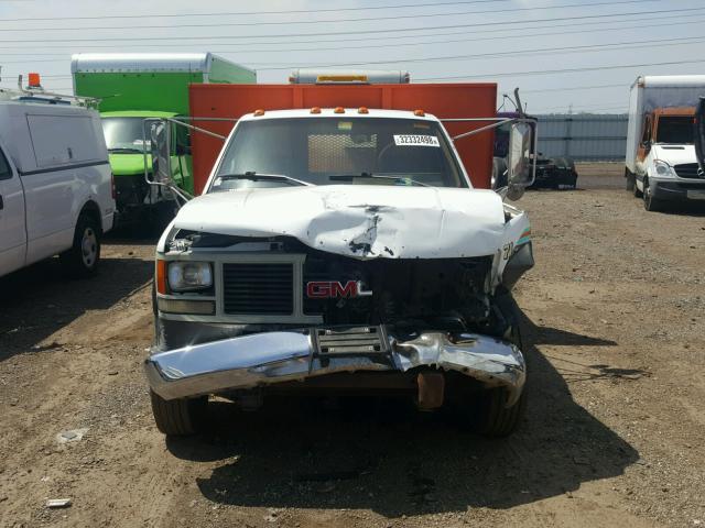 1GDKC34F0PJ518660 - 1993 GMC SIERRA C35 WHITE photo 9