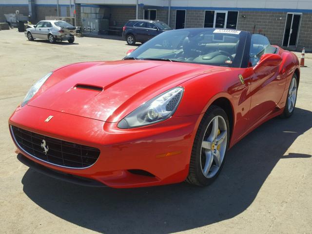 ZFF65TJAXE0197501 - 2014 FERRARI CALIFORNIA RED photo 2