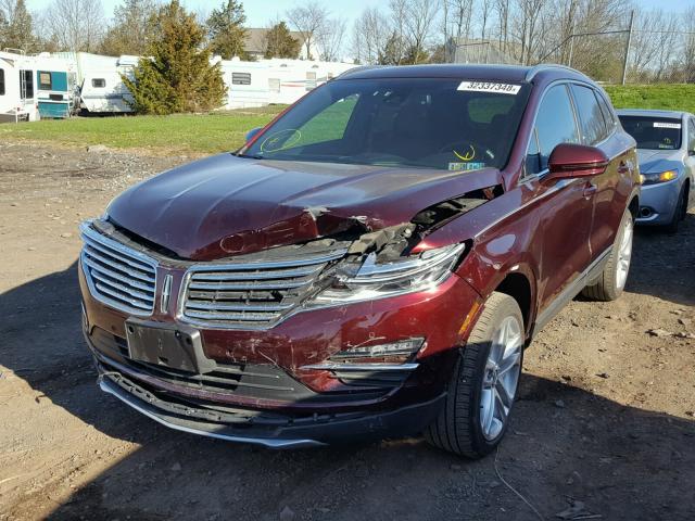 5LMCJ3D99HUL27191 - 2017 LINCOLN MKC RESERV BURGUNDY photo 2