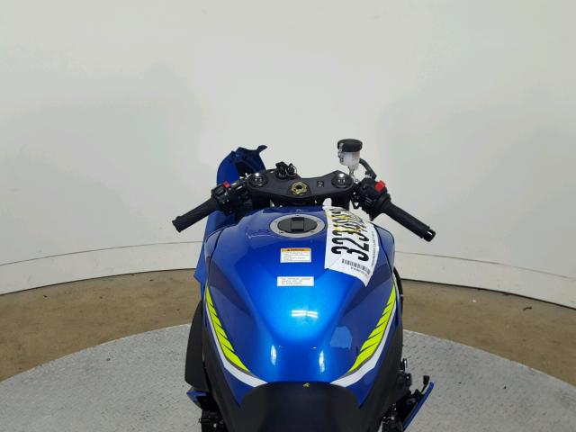 JS1GN7FA1H2100109 - 2017 SUZUKI GSX-R600 BLUE photo 14