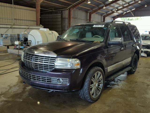 5LMFU27597LJ08243 - 2007 LINCOLN NAVIGATOR შავი ფოტო 2