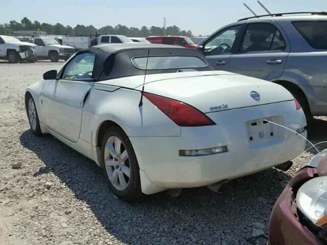 JN1AZ36A64T014942 - 2004 NISSAN 350Z ROADS WHITE photo 3