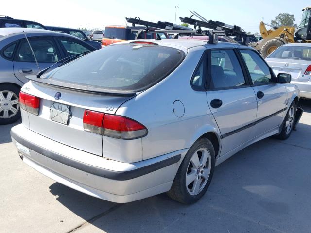 YS3DF58K227015945 - 2002 SAAB 9-3 SE SILVER photo 4