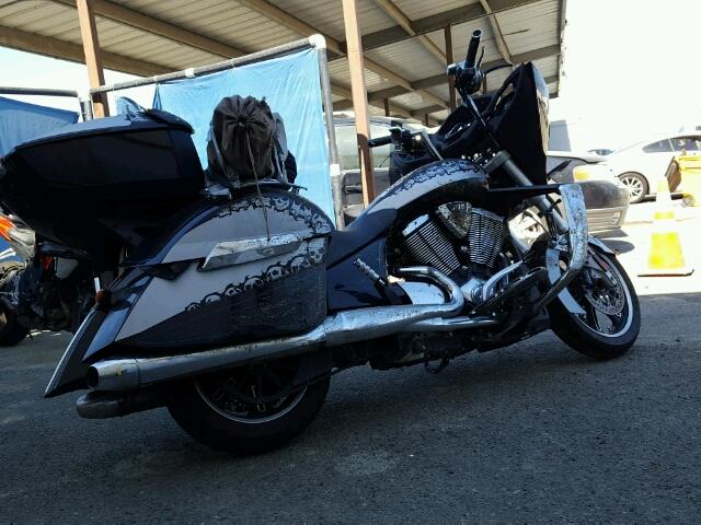 5VPDB36D3A3004665 - 2010 VICTORY MOTORCYCLES CROSS COUN Negro foto 4