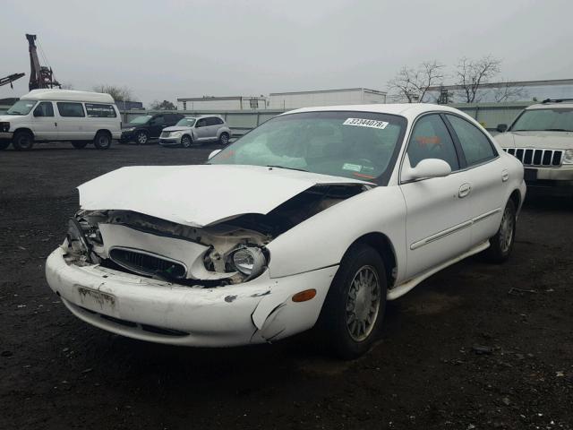 1MEFM50U6WG617576 - 1998 MERCURY SABLE GS WHITE photo 2