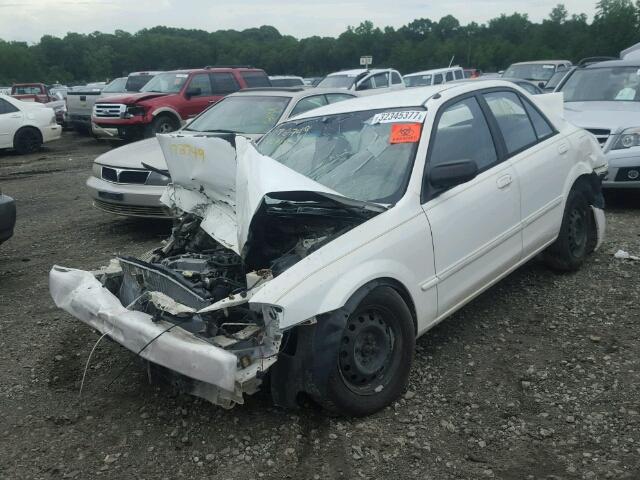 JM1BJ2223Y0234600 - 2000 MAZDA PROTEGE DX WHITE photo 2