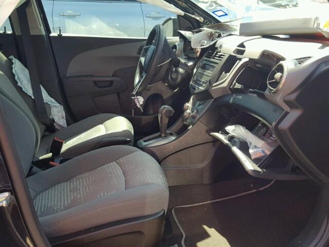 1G1JA5SH7F4138095 - 2015 CHEVROLET SONIC LS 黑色 照片 5