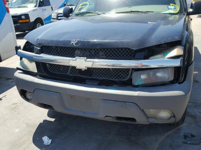 3GNEC13T12G360649 - 2002 CHEVROLET AVALANCHE BLACK photo 9