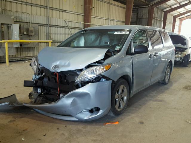 5TDZK3DC9GS758059 - 2016 TOYOTA SIENNA BAS BLUE photo 2