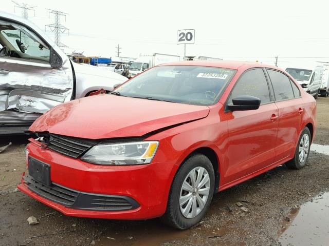 3VW2K7AJ2EM228053 - 2014 VOLKSWAGEN JETTA BASE 红色 照片 2