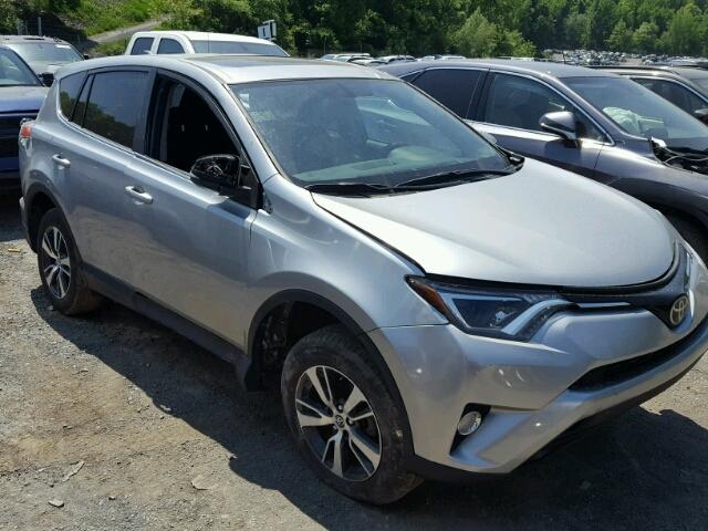 2T3WFREV1JW445104 - 2018 TOYOTA RAV4 ADVEN SILVER photo 1