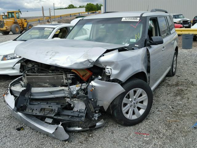 2FMGK5BC8BBD32181 - 2011 FORD FLEX SE SILVER photo 2