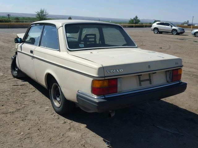 YV1AX8820D2225771 - 1983 VOLVO 242 DL WHITE photo 3