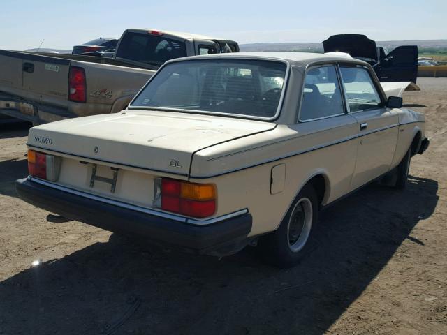 YV1AX8820D2225771 - 1983 VOLVO 242 DL WHITE photo 4