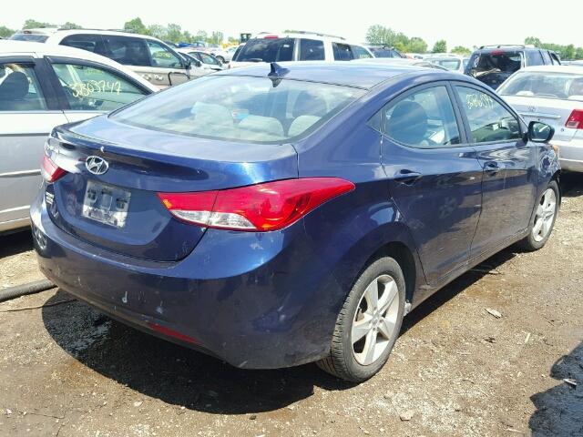 5NPDH4AE3DH256914 - 2013 HYUNDAI ELANTRA BLUE photo 4