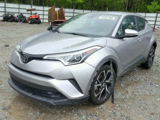 NMTKHMBX3JR005399 - 2018 TOYOTA C-HR XLE SILVER photo 2