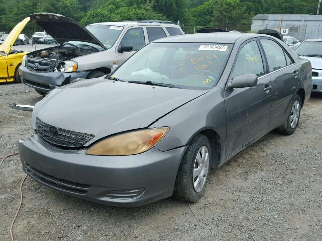 4T1BE32K52U598278 - 2002 TOYOTA CAMRY LE GRAY photo 2