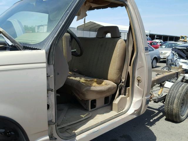 1GTGC24K9PE534785 - 1993 GMC SIERRA C25 TAN photo 10