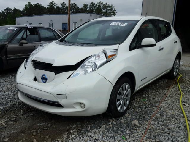 1N4AZ0CP1FC327443 - 2015 NISSAN LEAF S WHITE photo 2