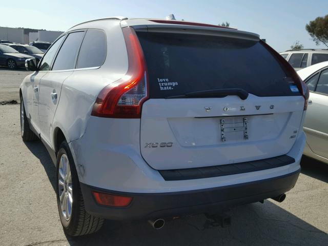 YV4992DZ1A2034890 - 2010 VOLVO XC60 T6 WHITE photo 3