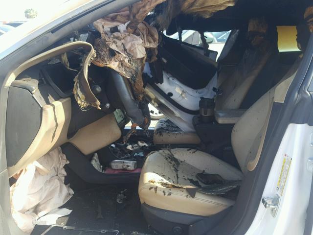 5YJSA1E10FF102552 - 2015 TESLA MODEL S WHITE photo 5