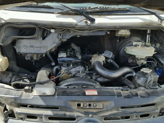 WD8PD644765968051 - 2006 DODGE SPRINTER 2 WHITE photo 7