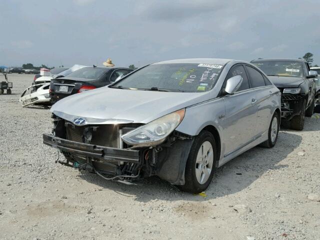 KMHEC4A44BA003482 - 2011 HYUNDAI SONATA HYB SILVER photo 2