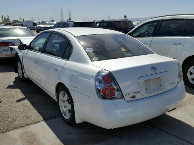 1N4AL11D55N466400 - 2005 NISSAN ALTIMA S WHITE photo 3