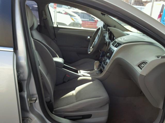 1G1ZA5E07CF355543 - 2012 CHEVROLET MALIBU LS SILVER photo 5