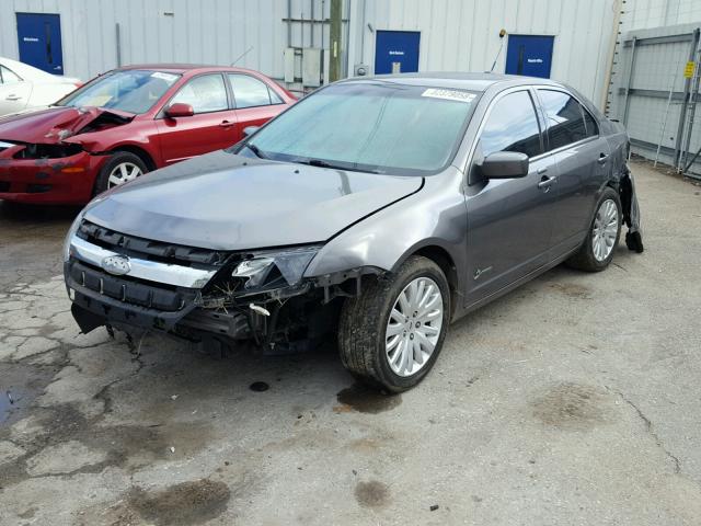 3FADP0L38AR234834 - 2010 FORD FUSION HYB GRAY photo 2