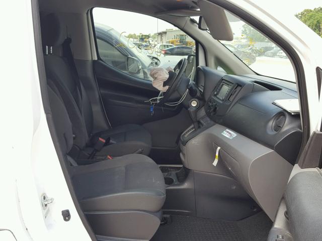 3N63M0ZNXFK718377 - 2015 CHEVROLET CITY EXPRE WHITE photo 5