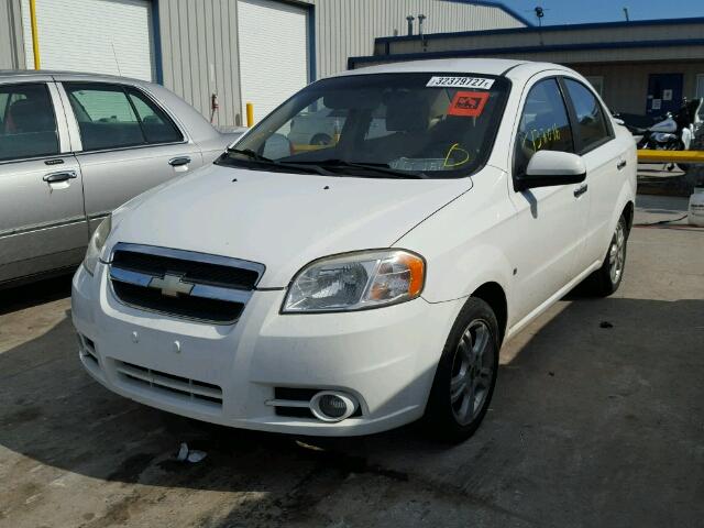 KL1TG56E89B320443 - 2009 CHEVROLET AVEO LT WHITE photo 2