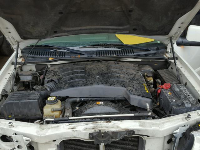 5LMEU88H74ZJ31584 - 2004 LINCOLN AVIATOR 白色 照片 7