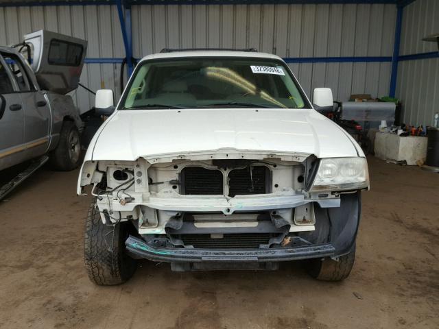 5LMEU88H74ZJ31584 - 2004 LINCOLN AVIATOR WHITE photo 9