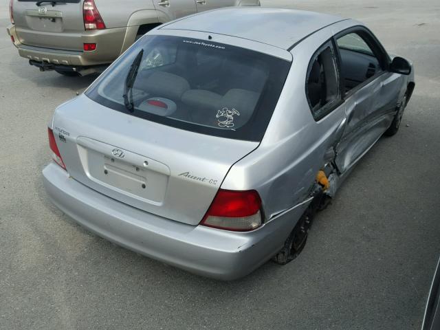 KMHCG35C72U190528 - 2002 HYUNDAI ACCENT GS SILVER photo 4