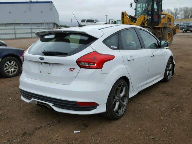 1FADP3L98HL343079 - 2017 FORD FOCUS ST WHITE photo 4