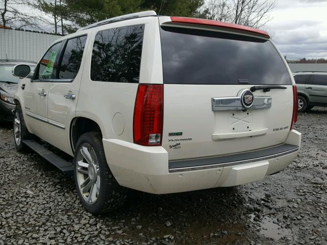 1GYS4DEF5BR340884 - 2011 CADILLAC ESCALADE P WHITE photo 3