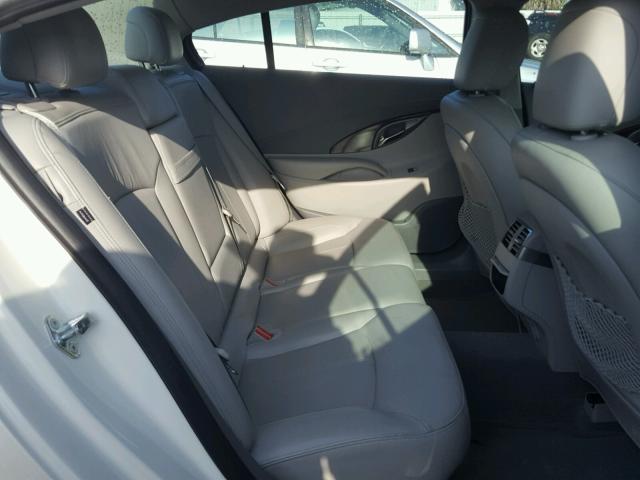 1G4GJ5G34CF259435 - 2012 BUICK LACROSSE T WHITE photo 6