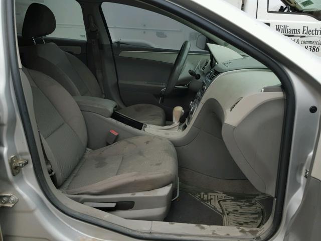 1G1ZB5E02CF217535 - 2012 CHEVROLET MALIBU LS SILVER photo 5