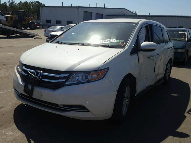 5FNRL5H35GB104540 - 2016 HONDA ODYSSEY SE WHITE photo 2