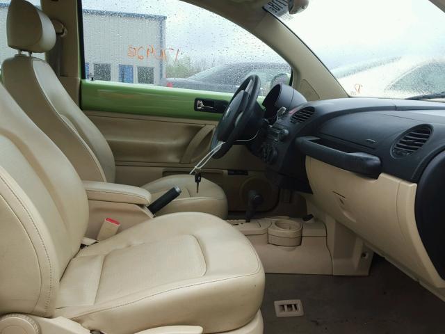 3VWCK31C85M409706 - 2005 VOLKSWAGEN NEW BEETLE 绿色 照片 5