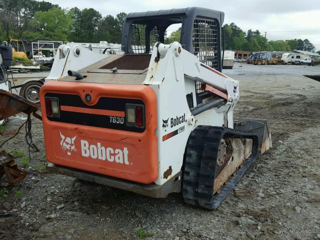 A7PU11443 - 2010 BOBCAT T630 WHITE photo 4