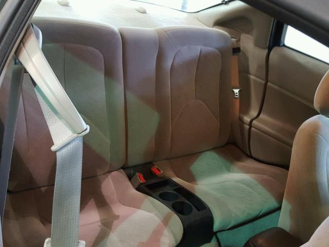 1G8ZY12751Z108878 - 2001 SATURN SC2 SILVER photo 6