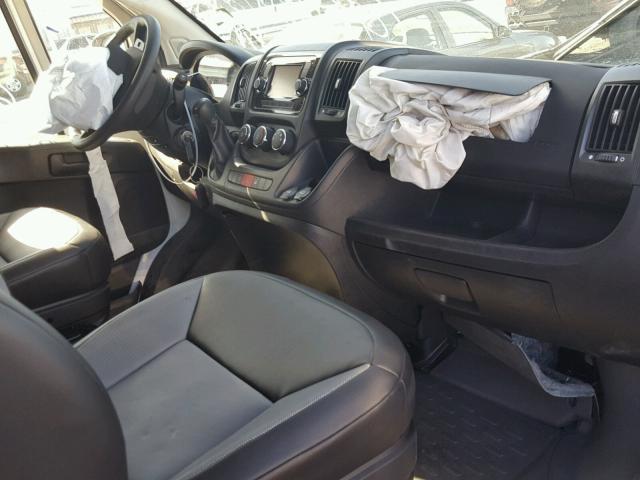 3C6TRVAG9JE103977 - 2018 RAM PROMASTER 白色 照片 9