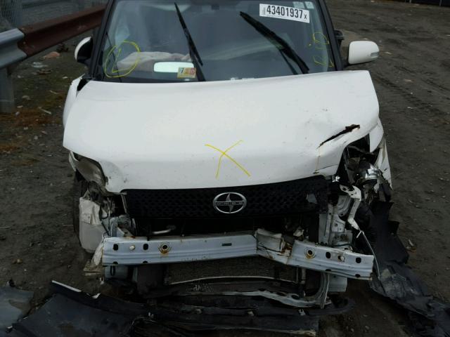 JTLZE4FE4A1108270 - 2010 TOYOTA SCION XB WHITE photo 7