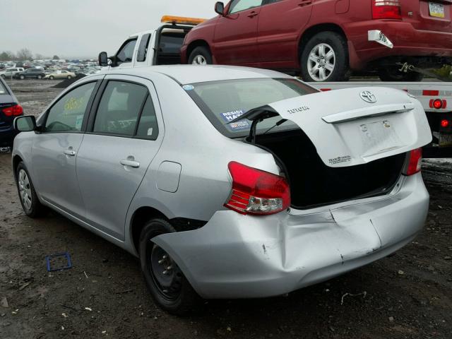 JTDBT903291333094 - 2009 TOYOTA YARIS SILVER photo 3