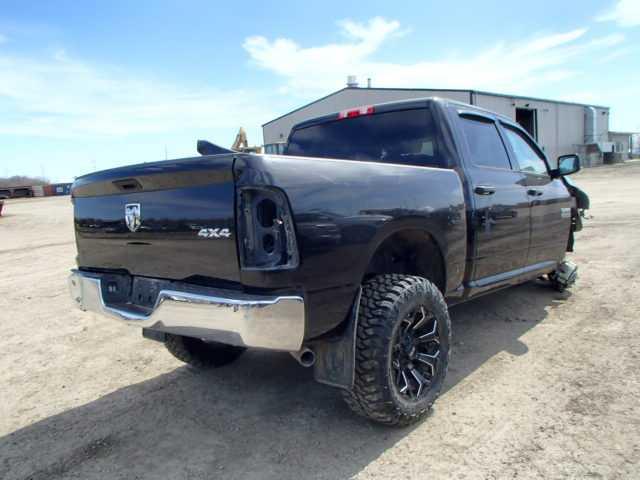 3C6RR7KT4HG665138 - 2017 RAM 1500 ST BLACK photo 4